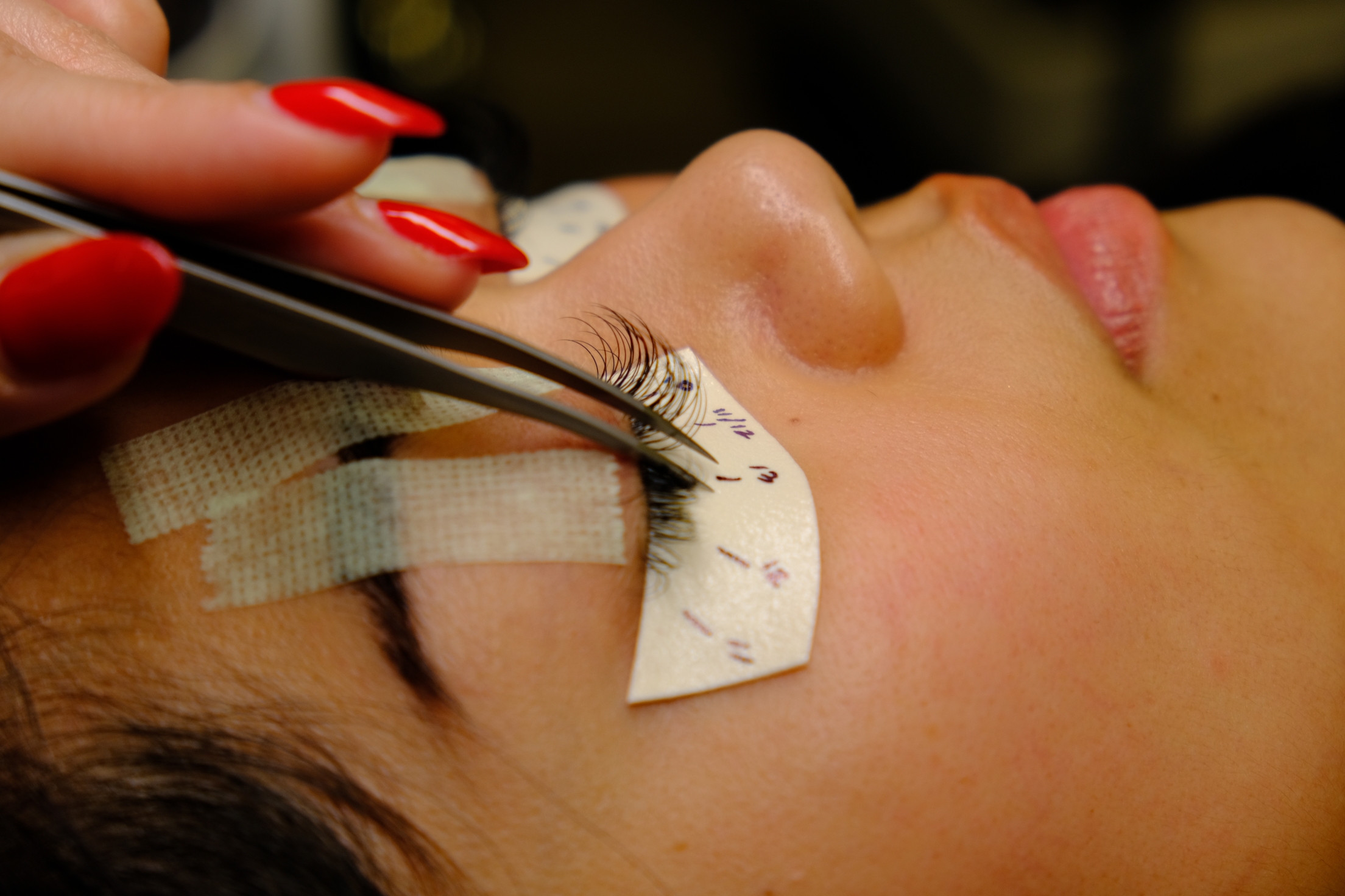 Do Lash Extensions Damage Your Natural Lashes? The Real Truth.