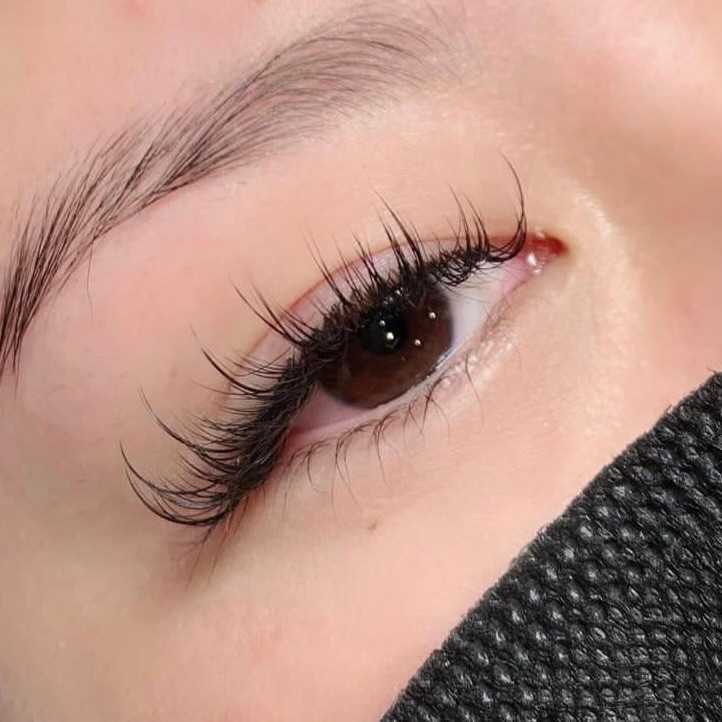 Best Eyelash Extensions In Singapore That Are LongLasting And Comfortable   Vanilla Luxury